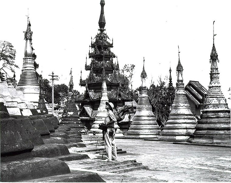 File:Shwedagon Pagoda Complex, 1945.jpg