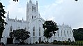 Catedral anglicana de San Pablu, en Calcuta. D'estilu neogóticu, construyose ente 1839 y 1847.