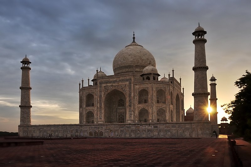 File:Taj Mahal Tomb at sunrise.JPG