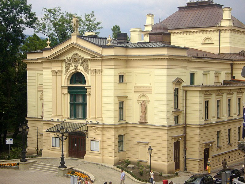 Datei:Teatr Polski w Bielsku-Białej 2.jpg