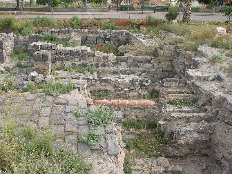 File:Tel Bet She'an amphitheater plumbing 1218 (514098106).jpg