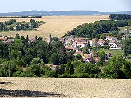 Tessancourt-sur-Aubette (78), église Saint-Nicolas, vue de loin depuis le sud-est 2.jpg