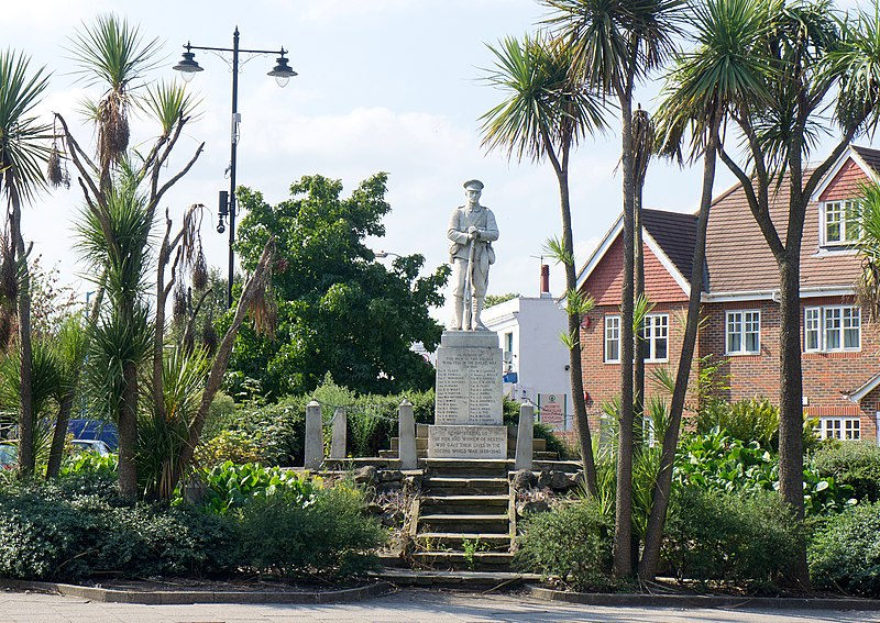 File:The War Memorial in Heston near St Leonards Church - panoramio.jpg