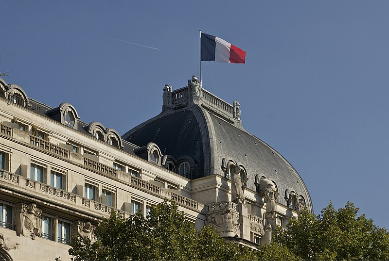 File:Toit cercle militaire Paris.jpg