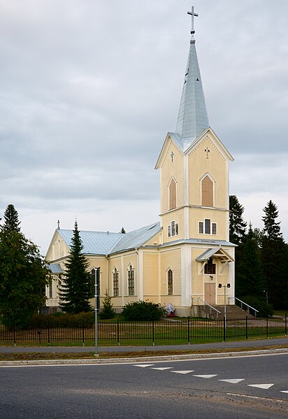 File:Tyrnävä Church 20190730.jpg