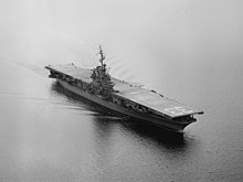 USS Kearsarge (CV-33) underway in April 1952.jpg