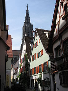 Ulm: View through Rabengasse towards the minster