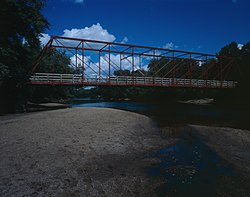 Upper Paris Bridge.jpg