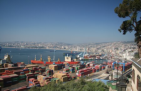 ไฟล์:Valparaiso's_Port_and_cityscape.jpg