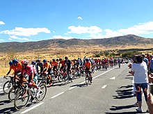 Paso de la Vuelta ciclista a España por la SG-V-6121 en Trescasas