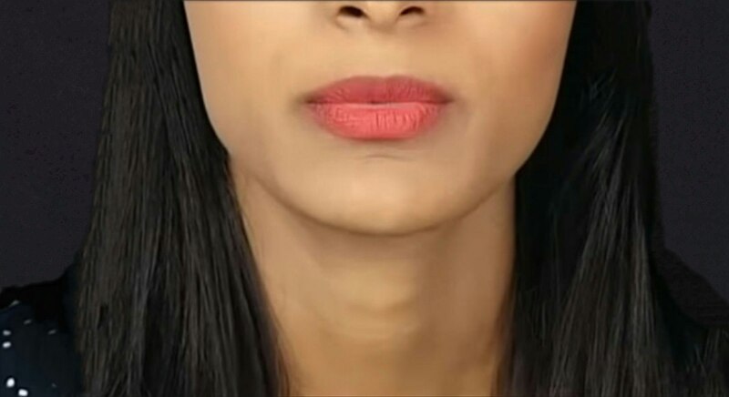 File:Woman's Adam Apple.jpg