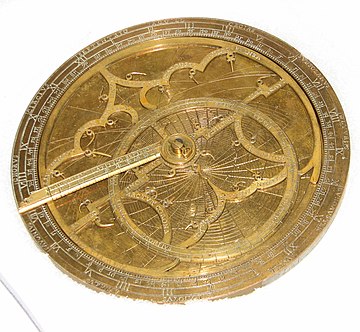 The Hartmann astrolabe in Yale collection. This instrument shows its rete and rule.