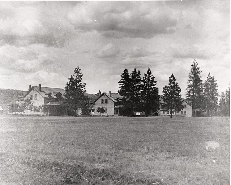 File:"Fort Spokane, Officers' Row, Agency Period, Quarters 1, 3, 4" Undated. (ee31d8ad-e1b2-4e50-b5a1-bdc747f19f67).jpg