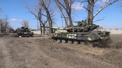 Буква Z на трофейном украинском танке Т-64БВ, который использует народная милиция ЛНР