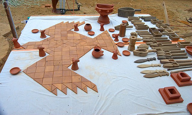 Modern replica of utensils and falcon shaped altar used for Agnicayana, an elaborate srauta ritual from the Kuru period.