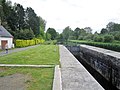 Canal de Nantes à Brest : l'écluse n°179 (la Pie) et le GR 37 (chemin de halage).