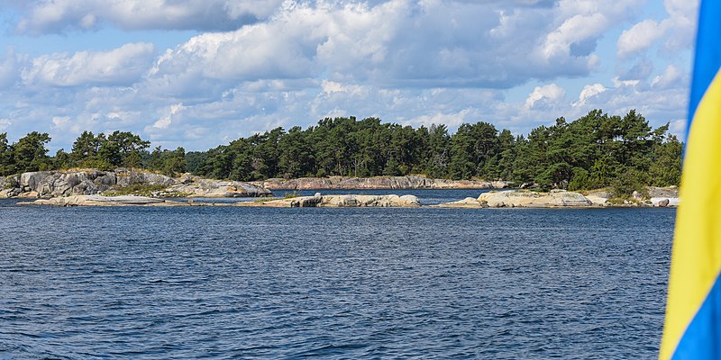 File:1530 Vaxholm-Möja-Gällnö round trip August 2014 - panoramio.jpg