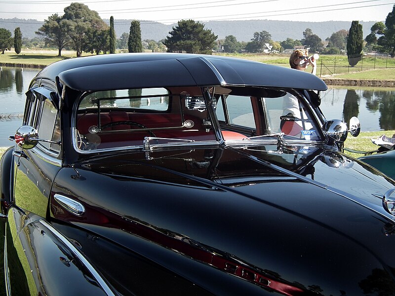 File:1948 Buick Eight Super (8702567083).jpg