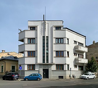 Piața Sfântul Ștefan no. 1 in Bucharest, by unknown architect (c. 1930)