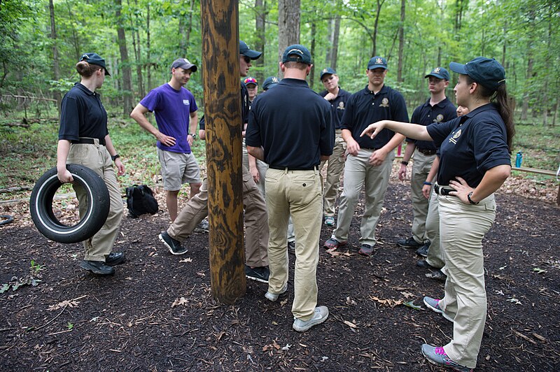 File:2015 Law Enforcement Explorers Conference group of explorers and tire.jpg