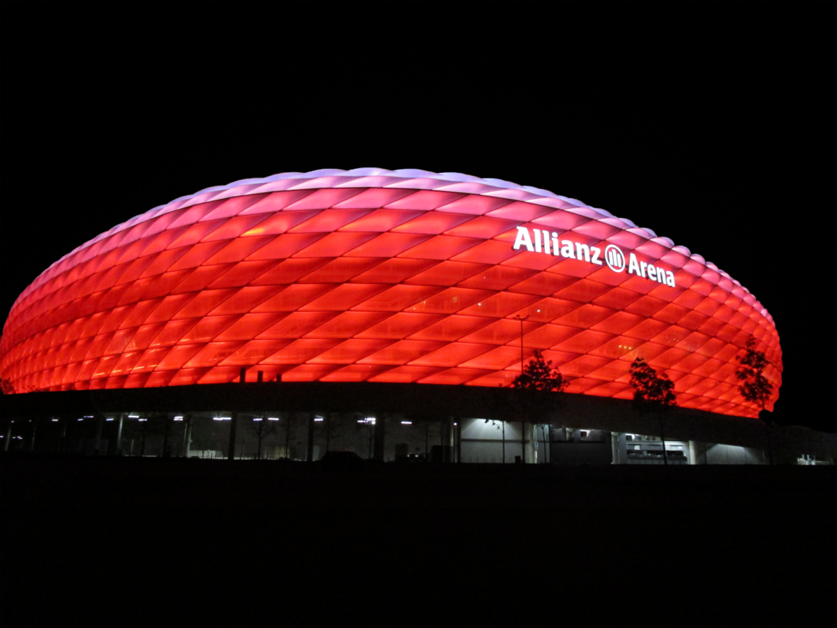 Red arena. Альянц Арена. Альянц Арена флаг. Allianz Arena PNG. Альянц Арена PNG.