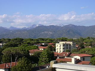 <span class="mw-page-title-main">Apuan Alps</span> Mountain range in northern Tuscany, Italy