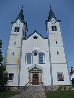 Annunciation Parish Church (Nazarje) 01.jpg