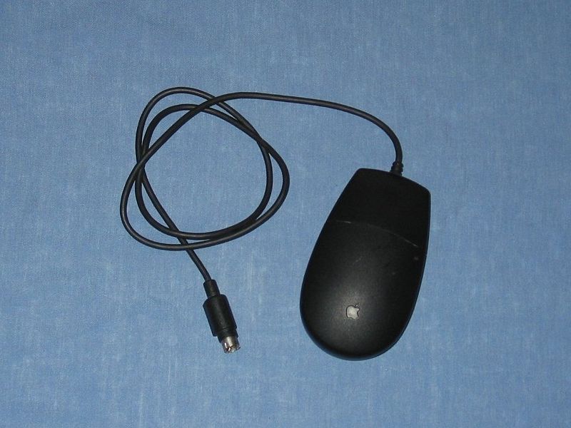 File:Apple mouse desktop bus ii black.jpg