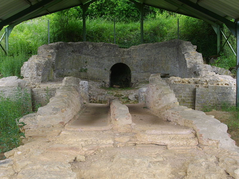 File:Ars-sur-Moselle - Aqueduc romain (03).JPG