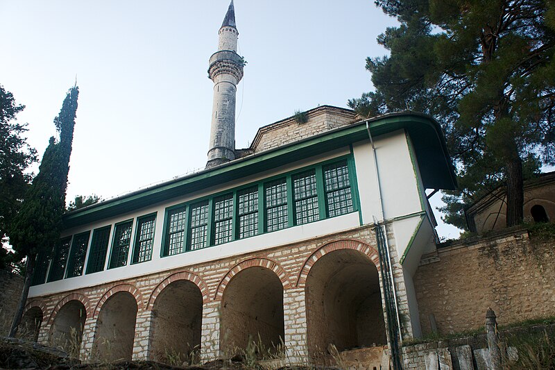 File:Aslan Pasha Mosque.jpg