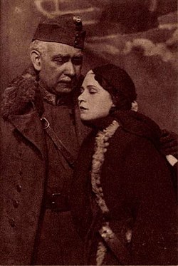 Orsolya Erzsivel az Új Színház Zsákutca című előadásában (1931)