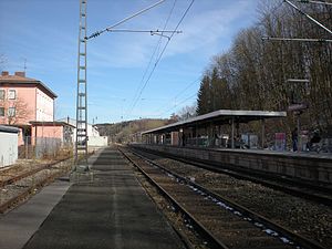 Bahnhof Fürstenfeldbruck Bahnsteige.JPG