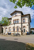 Station reception building Dudweiler.jpg