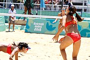 Deutsch: Beachvolleyball bei den Olympischen Jugendspielen 2018; Tag 9, 15. Oktober 2018; Mädchen, Viertelfinale: Italien-China 2–0 (21–16/21–9) English: Beach volleyball at the 2018 Summer Youth Olympics at 15 October 2018 – Girls Quarterfinals: Italy-China 2–0 (21–16/21–9)