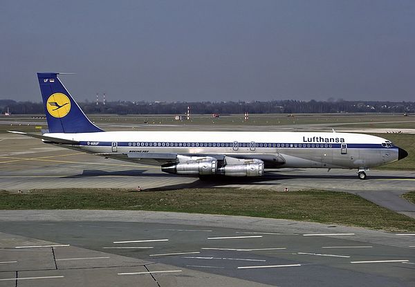 A Boeing 707 at Hamburg Airport in 1984, shortly before the type was retired.