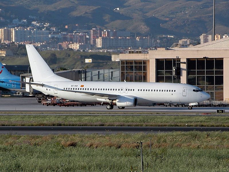 File:Boeing 737-883, Air Europa AN0578098.jpg