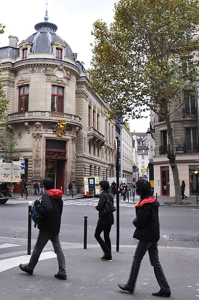 File:Boulevard Saint-Germain, 117.jpg