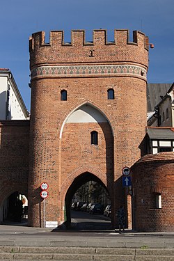 Brama Mostowa, Toruń.JPG