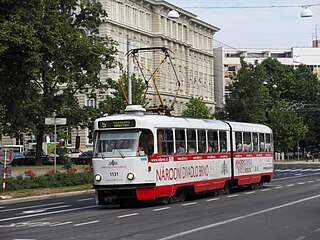 <span class="mw-page-title-main">Tatra K2</span> First production Czechoslovakian articulated tramcar (1966–1983)