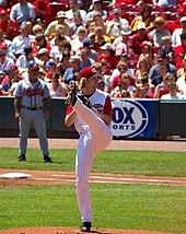 Bronson Arroyo (NL Gold Glove winner, 2010) Bronson Arroyo 2.jpg