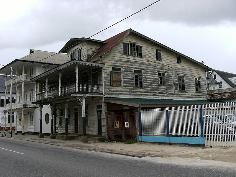 File:Building in Paramaribo 4.JPG