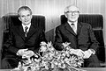 与東德領導人昂纳克（1988年）