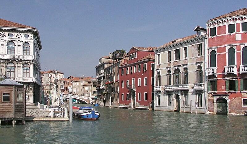 File:Canale di Cannaregio.jpg