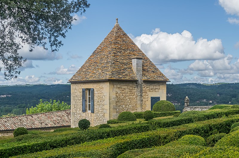 File:Castle of Marqueyssac 19.jpg