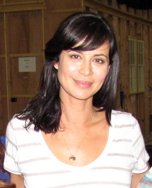Bell on the set of Army Wives in Charleston, South Carolina (2012)