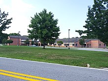 Charlestown Elementary School Charlestoenmdes.jpg