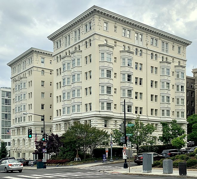 File:Churchill Hotel - Washington, D.C.jpg