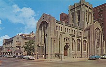 O Domínio 220px-City_Methodist_Church%2C_circa_1955_-_Gary%2C_Indiana_%284218113589%29