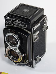 Classic cameras minolta autocord TLR 2 (3368312207).jpg