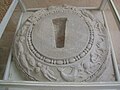Clipeus avec les représentations des signes du zodiaque sur les côtés, marbre.